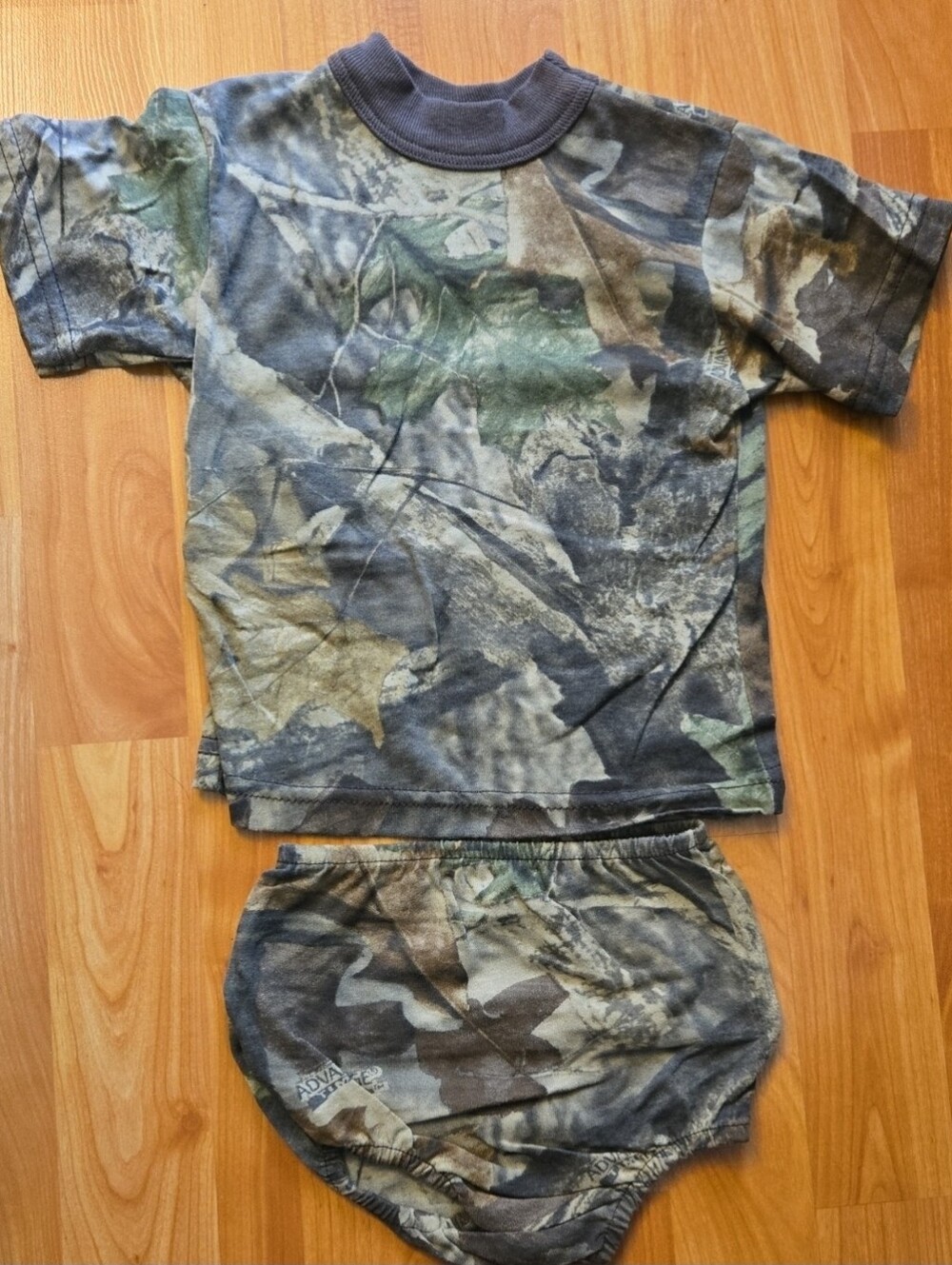 Vintage RedHead Camo T-shirt and Diaper Cover Set Size 18 months